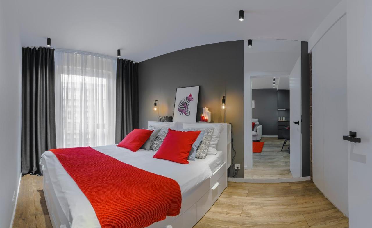 Apartamenty Homely Place Serce Poznania - Stary Rynek - Parking Exterior photo
